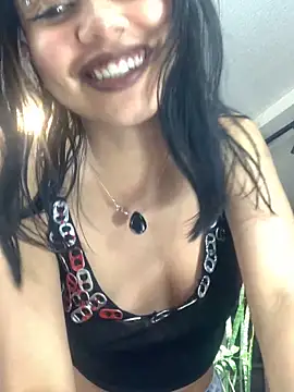 Snapshot of AntonellaCooper_Pink chatting on 4, 6, 2026 AntonellaCooper Pink online show from 4, 6, 2026