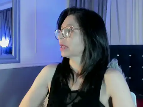 Snapshot of lena_gray chatting on 11, 5, 2026 lena gray online show from 11, 5, 2026