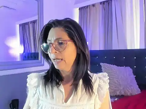 Snapshot of lena_gray chatting on 12, 6, 2026 lena gray online show from 12, 6, 2026