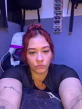 Snapshot of Paola3332 chatting on 10, 5, 2026 Paola3332 online show from 10, 5, 2026