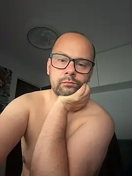 Snapshot of NakedAndrewHot chatting on 26, 6, 2026 NakedAndrewHot online show from 26, 6, 2026
