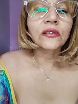 Snapshot of vitaminafranccesca chatting on 13, 5, 2026 vitaminafranccesca online show from 13, 5, 2026
