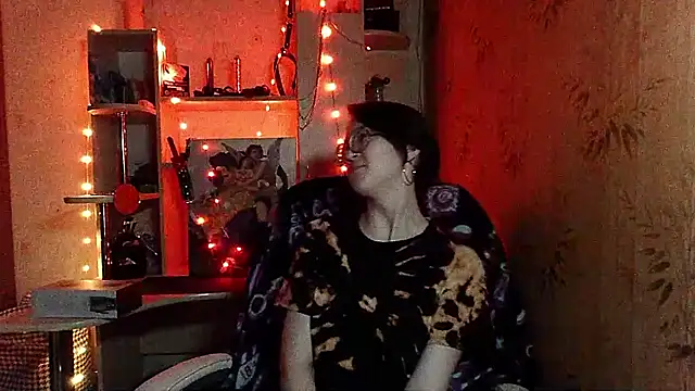 Alessa Kiss online show from 19, 5, 2026