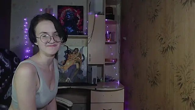 Alessa Kiss online show from 22, 5, 2026