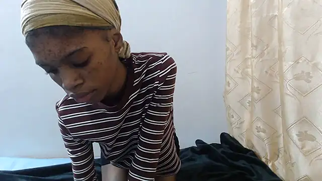 PetiteBarbie 05 online show from 18, 6, 2026