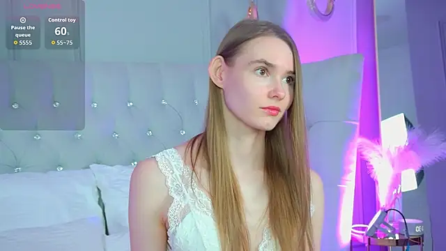 Snapshot of LillianYoung chatting on 28, 6, 2026 LillianYoung online show from 28, 6, 2026