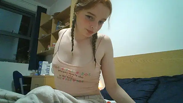 Snapshot of goddesslucyy chatting on 13, 6, 2026 goddesslucyy online show from 13, 6, 2026