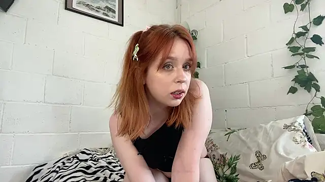 Amber  Fox online show from 11, 6, 2026
