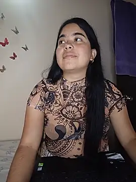 Snapshot of MiiaHott_W chatting on 8, 7, 2026 MiiaHott W online show from 8, 7, 2026