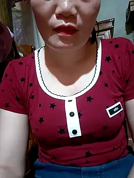 Snapshot of -Trici- chatting on 10, 7, 2026 -Trici- online show from 10, 7, 2026