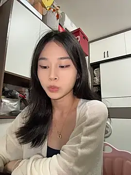 Snapshot of cuteluky18 chatting on 25, 5, 2026 cuteluky18 online show from 25, 5, 2026