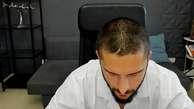 TroyWadee online show from 26, 6, 2026