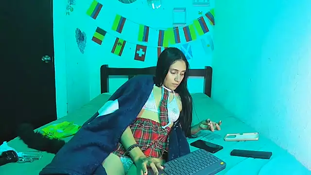 Snapshot of Violet_glow chatting on 27, 6, 2026 Violet glow online show from 27, 6, 2026