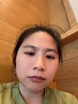 Snapshot of Iridessa- chatting on 9, 7, 2026 Iridessa- online show from 9, 7, 2026