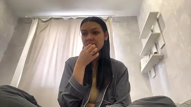 Snapshot of AiEsquer chatting on 8, 6, 2026 AiEsquer online show from 8, 6, 2026