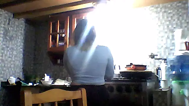 Snapshot of AllisonLove2 chatting on 12, 7, 2026 AllisonLove2 online show from 12, 7, 2026