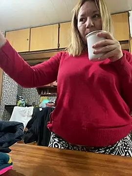Snapshot of AllisonLove2 chatting on 24, 7, 2026 AllisonLove2 online show from 24, 7, 2026