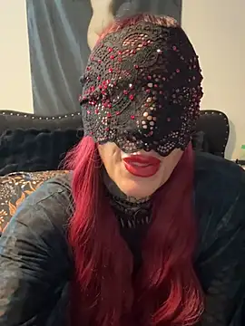 Snapshot of MaskedMamiXXX chatting on 10, 5, 2026 MaskedMamiXXX online show from 10, 5, 2026