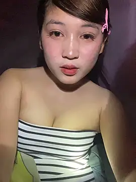 Snapshot of Emily-pussy chatting on 11, 5, 2026 Emily-pussy online show from 11, 5, 2026