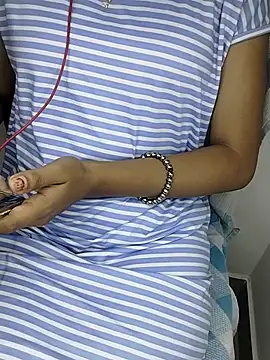 Snapshot of kannadagirll369 chatting on 13, 7, 2026 kannadagirll369 online show from 13, 7, 2026