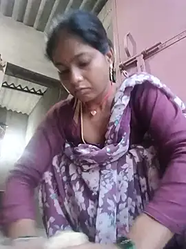 Snapshot of CHANDNi_700 chatting on 2, 8, 2026 CHANDNi 700 online show from 2, 8, 2026