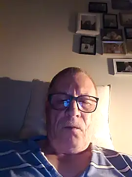 Snapshot of NextAct92 chatting on 17, 5, 2026 NextAct92 online show from 17, 5, 2026