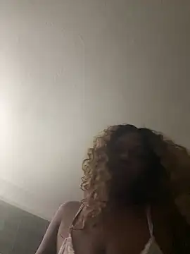 Snapshot of BlaqueBarbee chatting on 3, 6, 2026 BlaqueBarbee online show from 3, 6, 2026