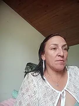 Snapshot of dangerous_milf chatting on 25, 7, 2026 dangerous milf online show from 25, 7, 2026