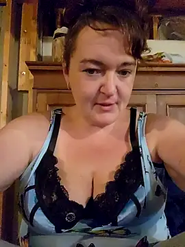 Snapshot of countrycouple7888 chatting on 25, 5, 2026 countrycouple7888 online show from 25, 5, 2026