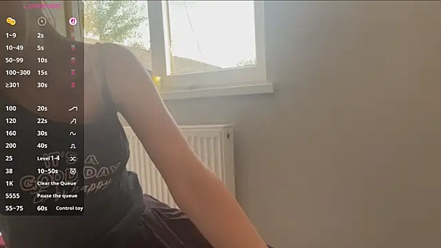 Snapshot of DaphneAmor chatting on 29, 6, 2026 DaphneAmor online show from 29, 6, 2026