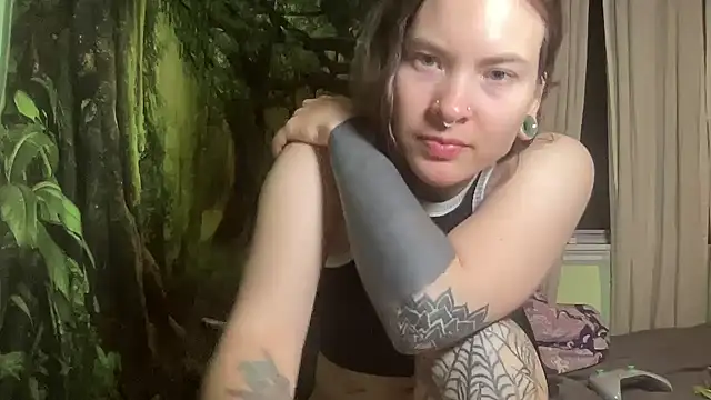 mo0ngoddess online show from 24, 11, 2025