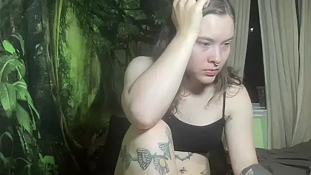 Snapshot of mo0ngoddess chatting on 12, 2, 2026 mo0ngoddess online show from 12, 2, 2026