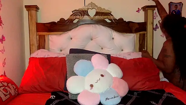 Snapshot of creamyamber chatting on 3, 5, 2026 creamyamber online show from 3, 5, 2026