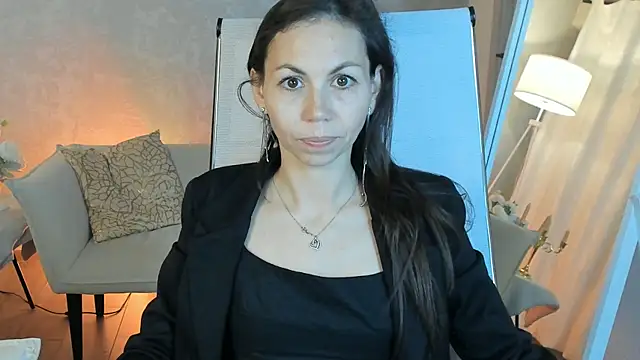 Snapshot of TrasyMorris chatting on 12, 5, 2026 TrasyMorris online show from 12, 5, 2026