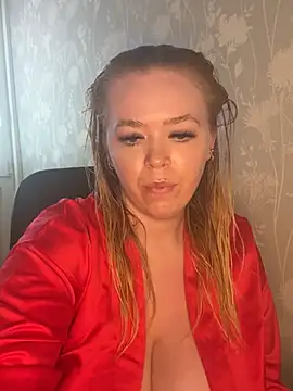 Snapshot of Heyitskaylaxo chatting on 19, 5, 2026 Heyitskaylaxo online show from 19, 5, 2026