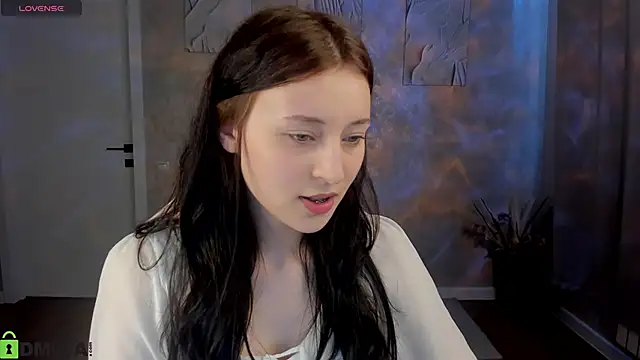 Snapshot of Tracey_Gill chatting on 7, 6, 2026 Tracey Gill online show from 7, 6, 2026