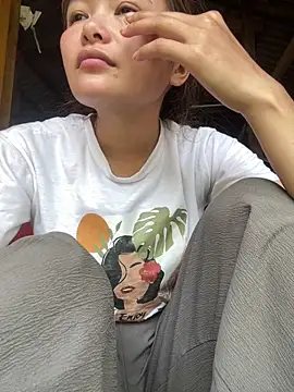 Snapshot of nangbaby chatting on 18, 5, 2026 nangbaby online show from 18, 5, 2026