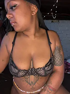 Snapshot of angelbby_ chatting on 31, 5, 2026 angelbby online show from 31, 5, 2026