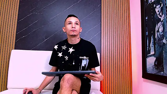 Isak Berekoa online show from 6, 6, 2026