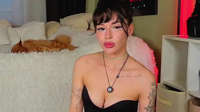 Regina Amour online show from 22, 6, 2026