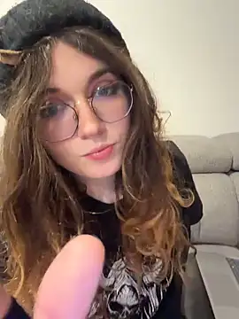 Snapshot of cutypiefull chatting on 16, 5, 2026 cutypiefull online show from 16, 5, 2026