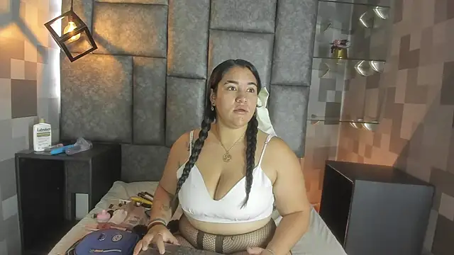 Snapshot of Ainoa_Ruiz chatting on 3, 6, 2026 Ainoa Ruiz online show from 3, 6, 2026