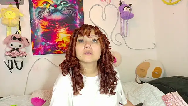 theiamoon online show from 25, 6, 2026