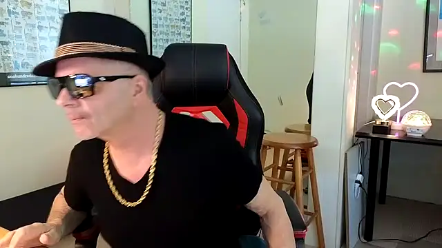 hotdadbod online show from 20, 1, 2025