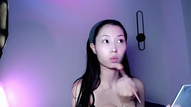 Snapshot of neverstoplovingme chatting on 14, 6, 2026 neverstoplovingme online show from 14, 6, 2026