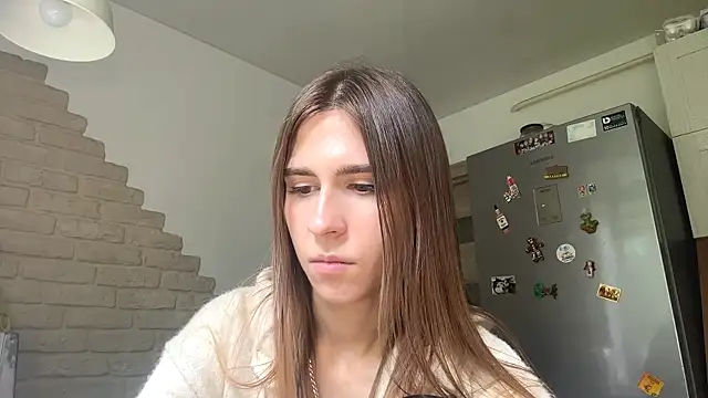 ZaraGuyette online show from 6, 7, 2026
