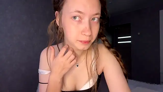 Snapshot of Emily_Mur_ chatting on 3, 7, 2026 Emily Mur online show from 3, 7, 2026