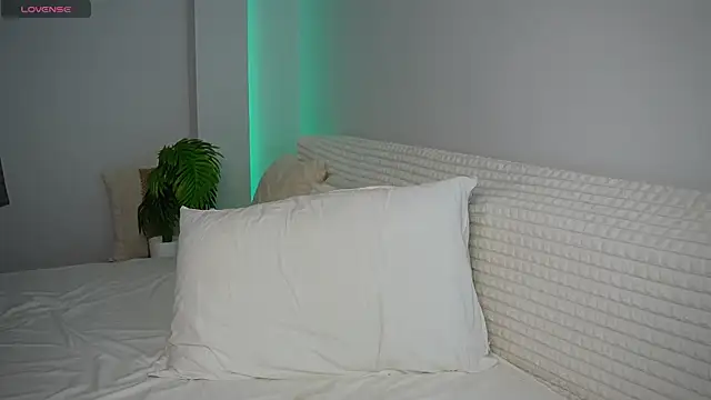 urblonde online show from 21, 12, 2025