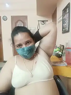 Snapshot of pirainilla chatting on 4, 6, 2026 pirainilla online show from 4, 6, 2026