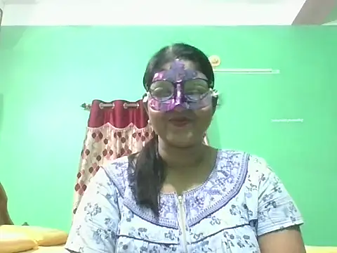 Snapshot of Kavya17 chatting on 18, 6, 2026 Kavya17 online show from 18, 6, 2026